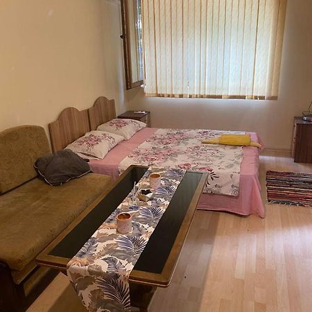 Апартамент Столетов Varna Bagian luar foto